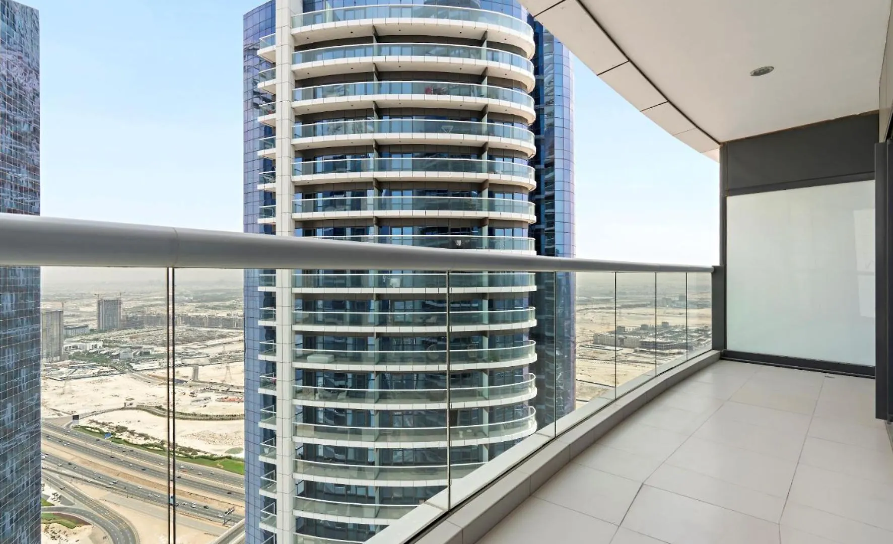 Aliving- Luxury 2Br In Paramount Business Bay Damac Towers 6106 Dubai Apartment