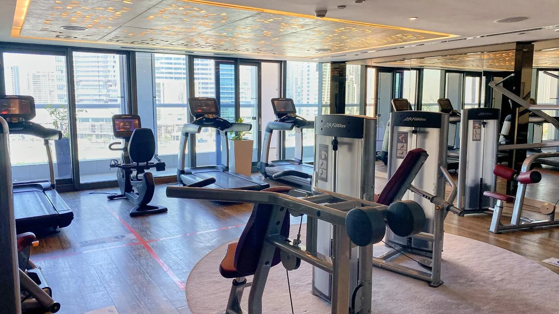 Aliving- Luxury 2Br In Paramount Business Bay Damac Towers 6106 Dubai United Arab Emirates